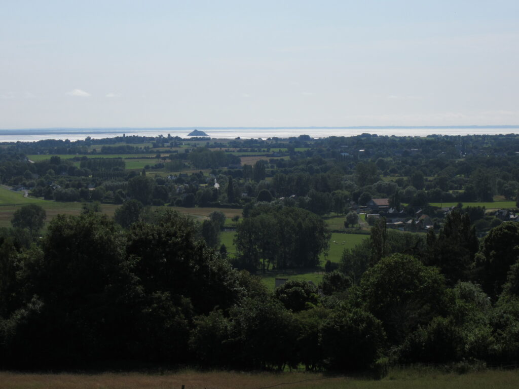 Vue sur la baie du Mont-Saint-Michel depuis le Jardin des Plantes d'Avranches