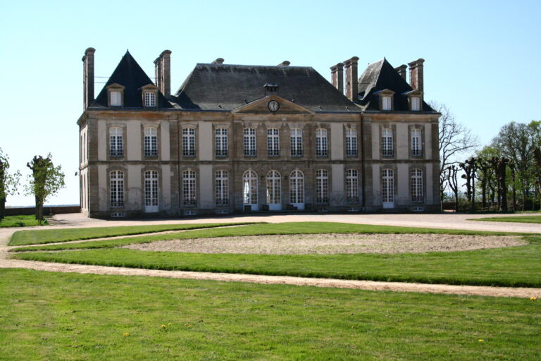 Le Haras national du Pin, le Versailles du cheval, décor pour un team building dans l'Orne