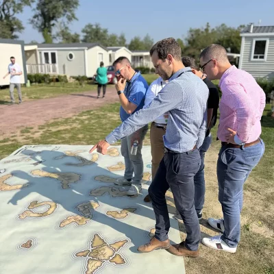 Un atelier quizz géographie pendanrt un séminaire